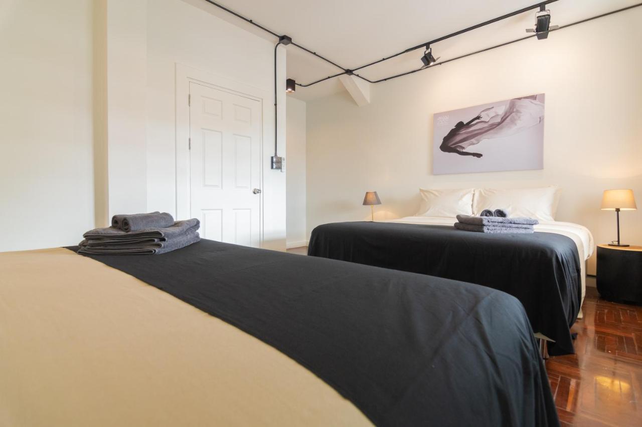צ'יאנג מאי Mini-Me Hubs, Charm Suites & Pool In Old City מראה חיצוני תמונה
