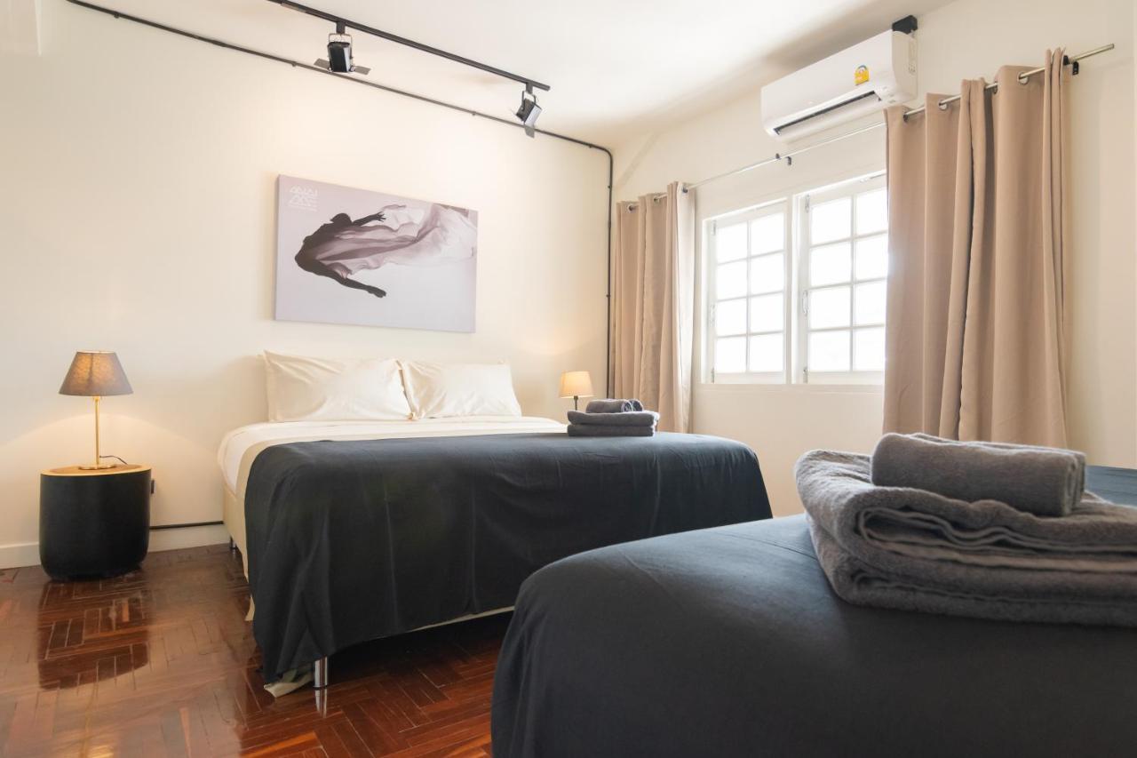 צ'יאנג מאי Mini-Me Hubs, Charm Suites & Pool In Old City מראה חיצוני תמונה