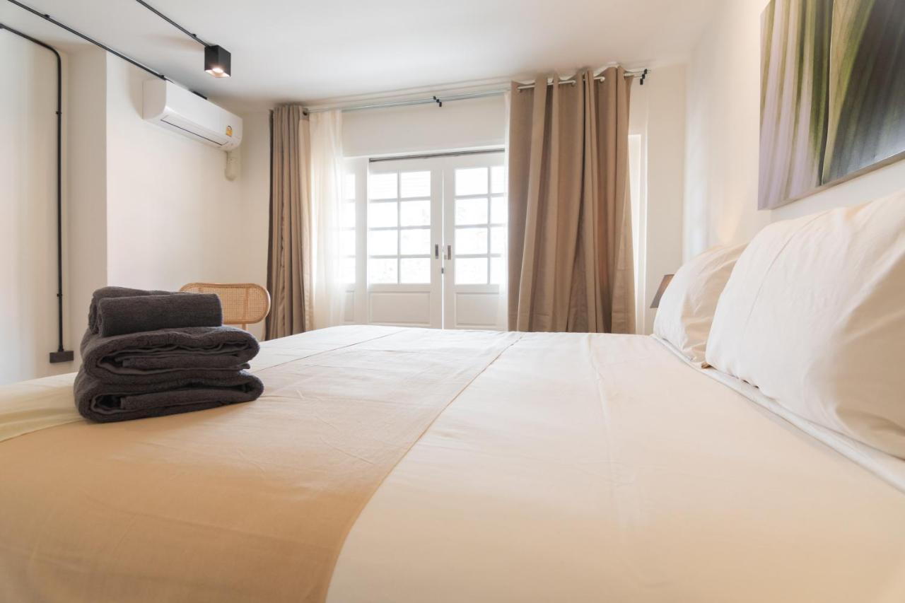 צ'יאנג מאי Mini-Me Hubs, Charm Suites & Pool In Old City מראה חיצוני תמונה