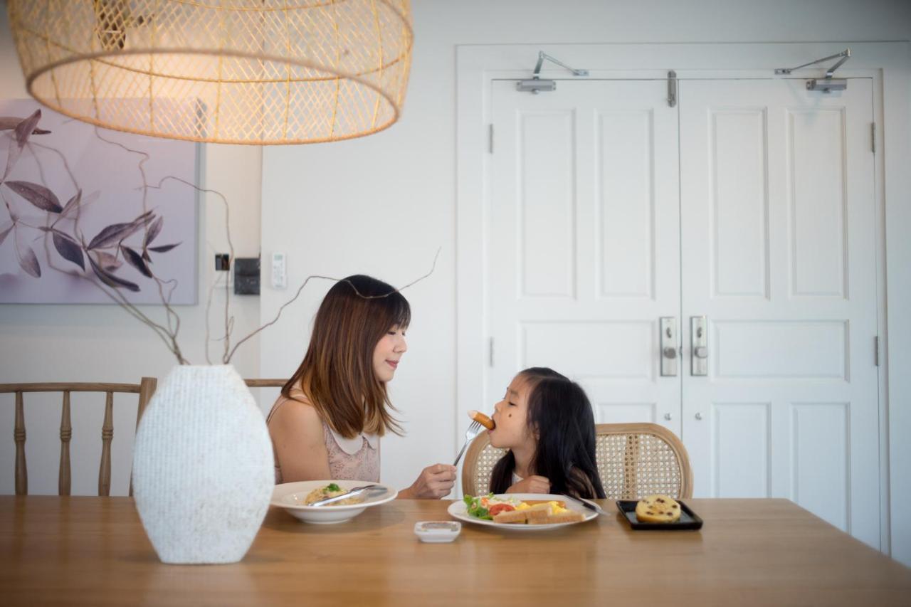 צ'יאנג מאי Mini-Me Hubs, Charm Suites & Pool In Old City מראה חיצוני תמונה