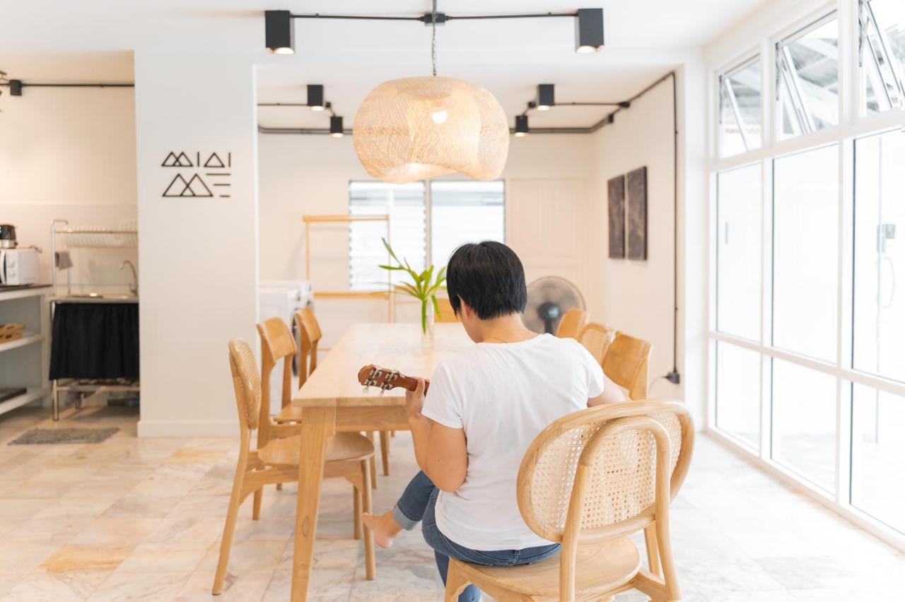 צ'יאנג מאי Mini-Me Hubs, Charm Suites & Pool In Old City מראה חיצוני תמונה