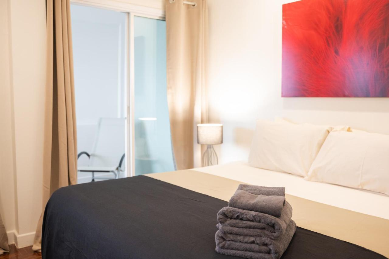 צ'יאנג מאי Mini-Me Hubs, Charm Suites & Pool In Old City מראה חיצוני תמונה